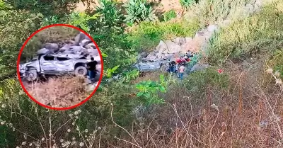 Accidente deja 2 muertos y 3 heridos.