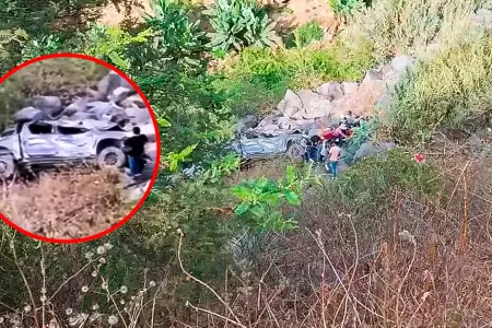 Accidente deja 2 muertos y 3 heridos.