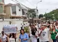 Ciudadanos protestan en exteriores del colegio Liceo Naval Almirante Guise exigiendo justicia