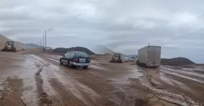 Lluvias intensas provocan restricci�n vehicular.