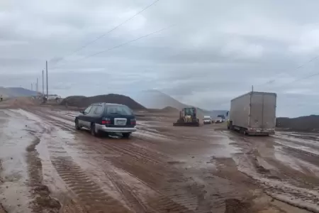Lluvias intensas provocan restricci�n vehicular.