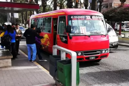 Paro de transportistas en Tacna.