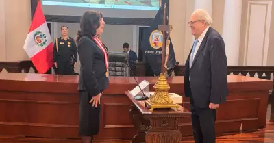 Julio Velarde jura como presidente del BCRP.