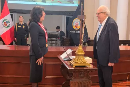 Julio Velarde jura como presidente del BCRP.