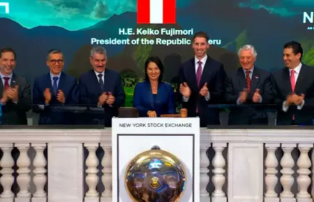 Keiko Fujimori realiza "campanazo" de cierre de la Bolsa de Valores de Nueva Yor