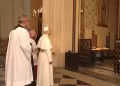 Papa Le�n XIV se detuvo ante el Se�or de los Milagros en Notre-Dame durante su visita a Francia