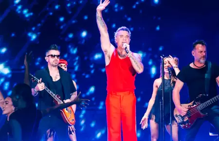 Robbie Williams.