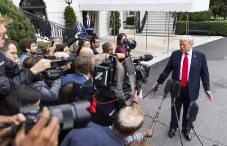 La prensa retorn� a la Casa Blanca tras orden judicial