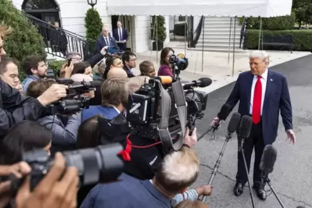La prensa retorn� a la Casa Blanca tras orden judicial