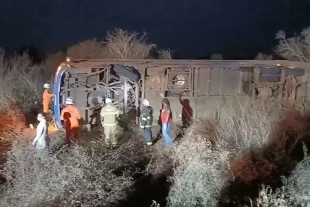 Volcadura de autob�s en Brasil dej� ocho muertos.
