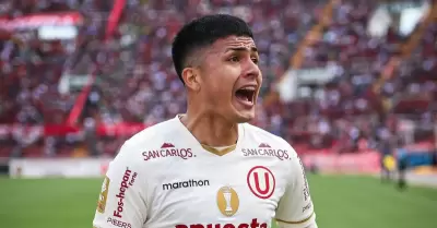 Jairo Concha a�n no renueva con Universitario
