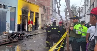 Incendio deja dos v�ctimas mortales.