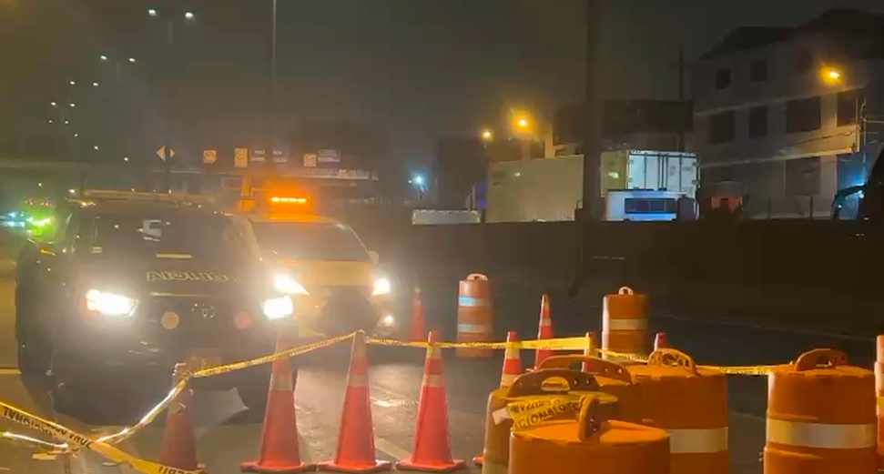 PNP investiga el choque entre la moto y el tráiler: acordonaron la zona.