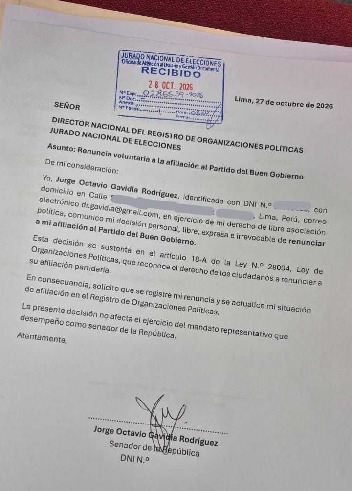 Oficio que confirma renuncia de Gavidia