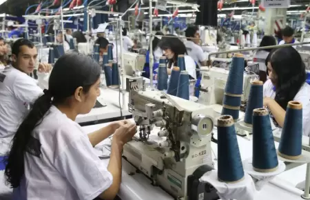 Gobierno declara en emergencia el sector Textil