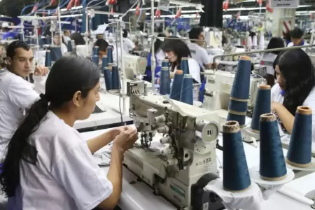 Gobierno declara en emergencia el sector Textil