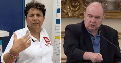Susel Paredes cuestiona a L�pez Aliaga