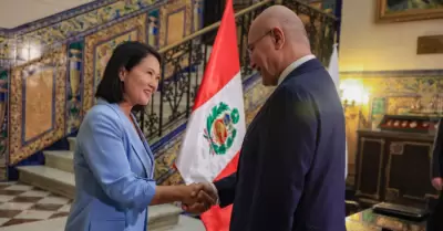 Keiko Fujimori se reuni� con representantes de ACNUR