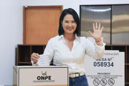 Keiko Fujimori acude a votar