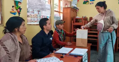 Regiones ir�n a segunda vuelta seg�n Datum.