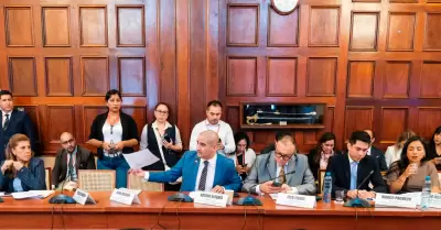 Diputados de Fuerza Popular presentan texto en minor�a sobre facultades legislat