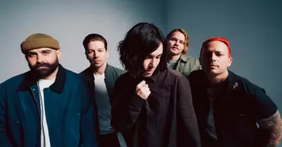 Sleeping With Sirens.