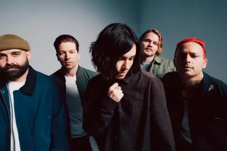 Sleeping With Sirens.