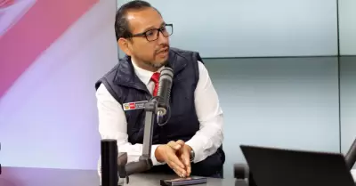 Luis Dyer Fern�ndez.