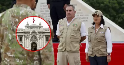 El titular de Defensa brind� opiniones de la medida.