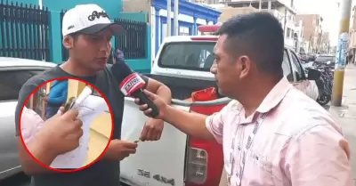 El comisario arrebat� el dispositivo m�vil en plena v�a p�blica.