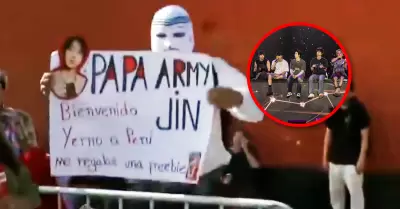 Se�or se suma a la ola de padres que acompa�aron a sus hijas.