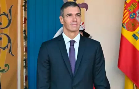 Mandatario recibi� fuerte rechazo en plena fiesta nacional.