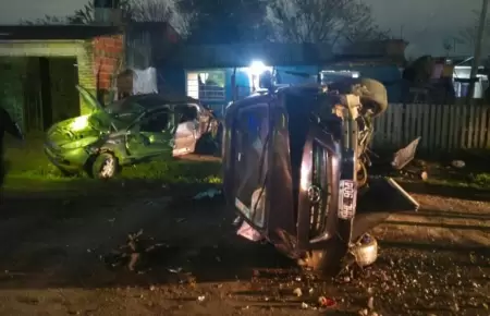 Adolescente roba el auto a su padre y provoca accidente m�ltiple