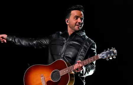 Luis Fonsi anunci� concierto en Lima.