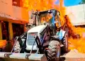 Nueve trabajadores municipales sufren quemaduras tras ataque con combustible durante desalojo en Huancayo