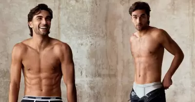 Ferran Torres posa para marca de ropa interior