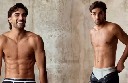 Ferran Torres posa para marca de ropa interior