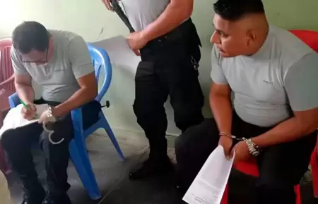 Los polic�as quedaron en medio de la investigaci�n fiscal.