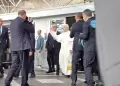 Papa Le�n XIV abandona policl�nico Gemelli tras recibir el alta m�dica hoy, s�bado 17 de octubre
