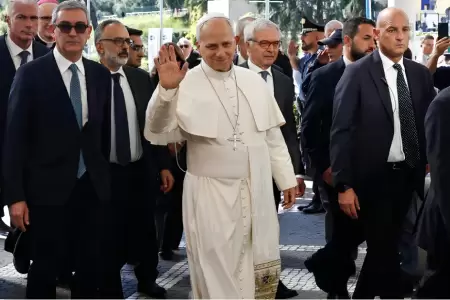 Papa Le�n XIV abandona Policl�nico Gemelli