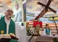 Sacerdote fallece tras caerle una cruz encima mientras realizaba una misa transmitida en vivo