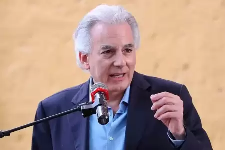 �lvaro Vargas Llosa