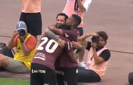 Universitario gan� en el estadio Mansiche.