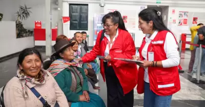 Programa de pensi�n atiende a m�s 824 mil adultos mayores.