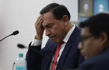 Mart�n Vizcarra se encuentra en UCI