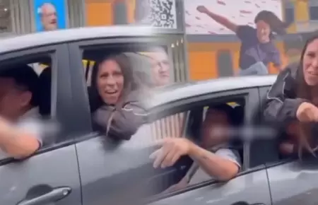 Pareja de lesbianas recibe insultos homof�bicos