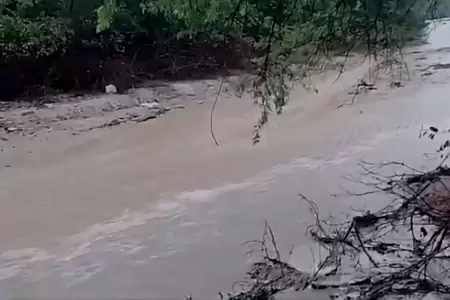 Fuertes lluvias ocasionan activaci�n de quebrada en Tumbes.