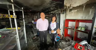 Comerciante organiza pollada para recuperar su negocio.