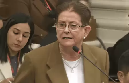 Senadora Lourdes Alcorta confronta a oposici�n