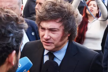 El mandatario arremeti� contra la reportera.